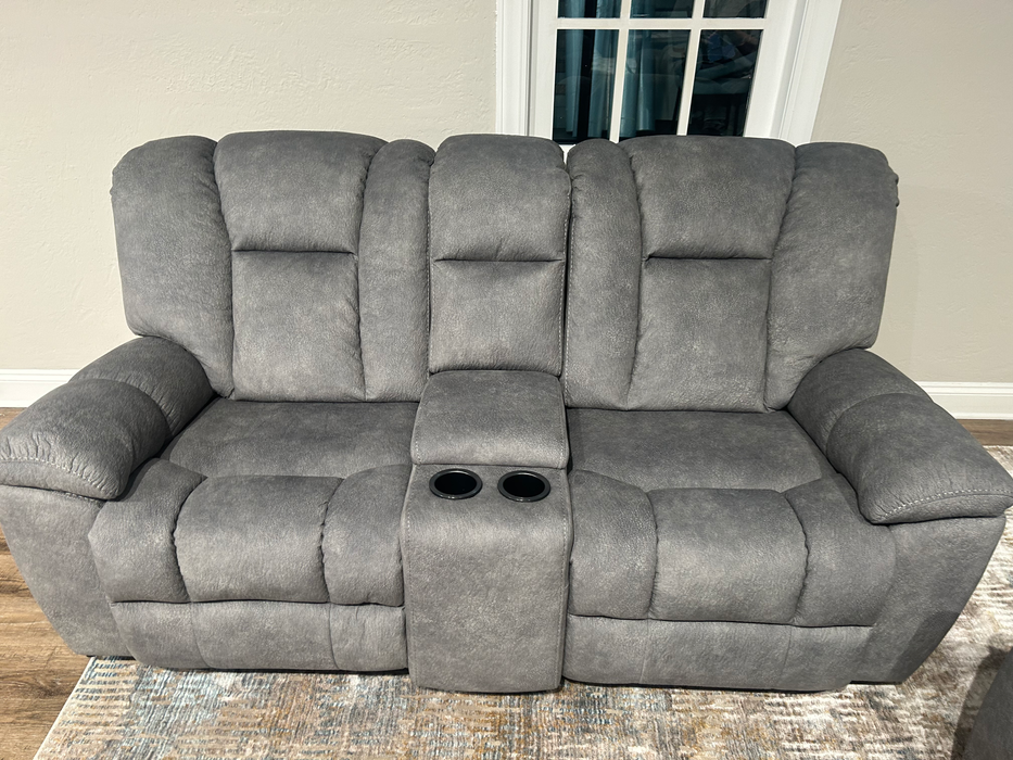 Round-Up Reclining Loveseat