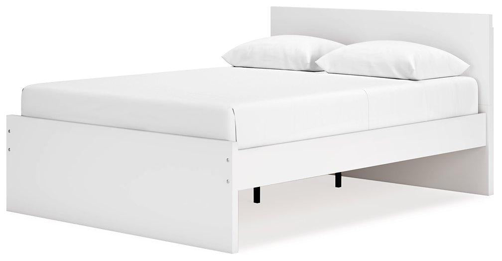 Onita Panel Bed