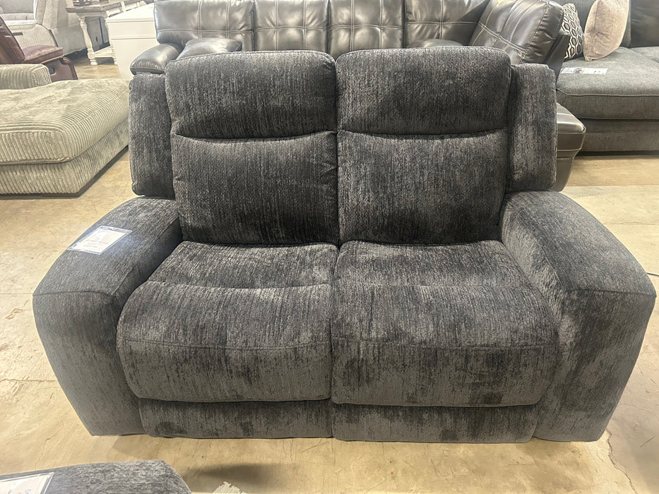 Mt. Elbrus Reclining Loveseat