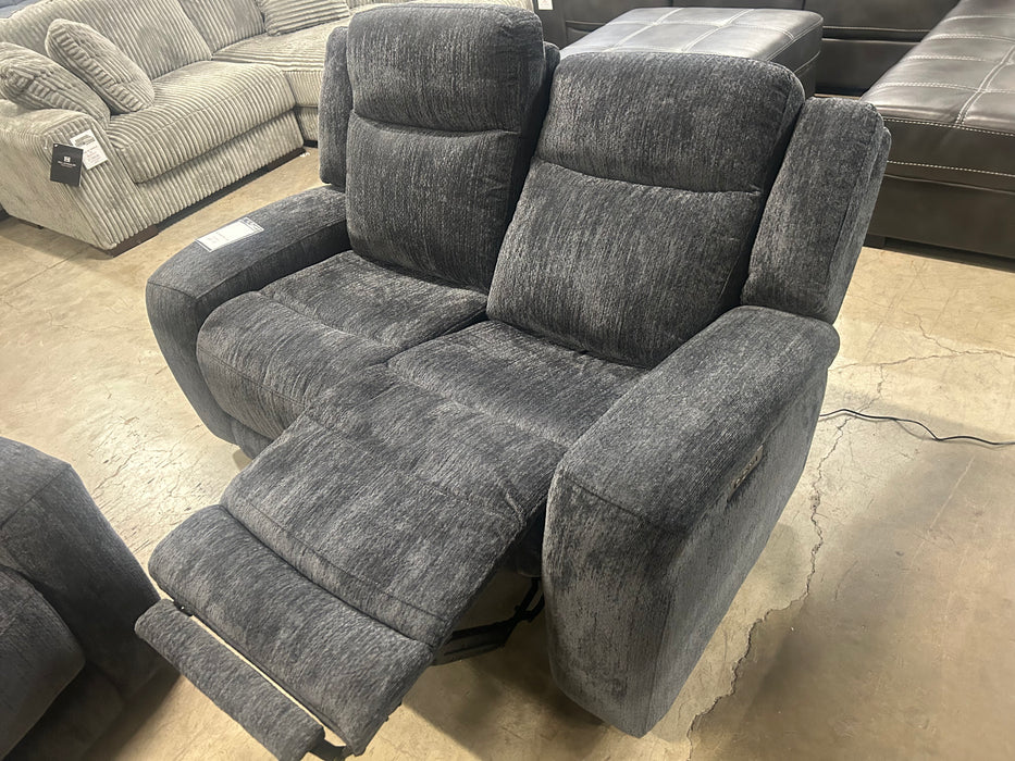 Mt. Elbrus Reclining Loveseat